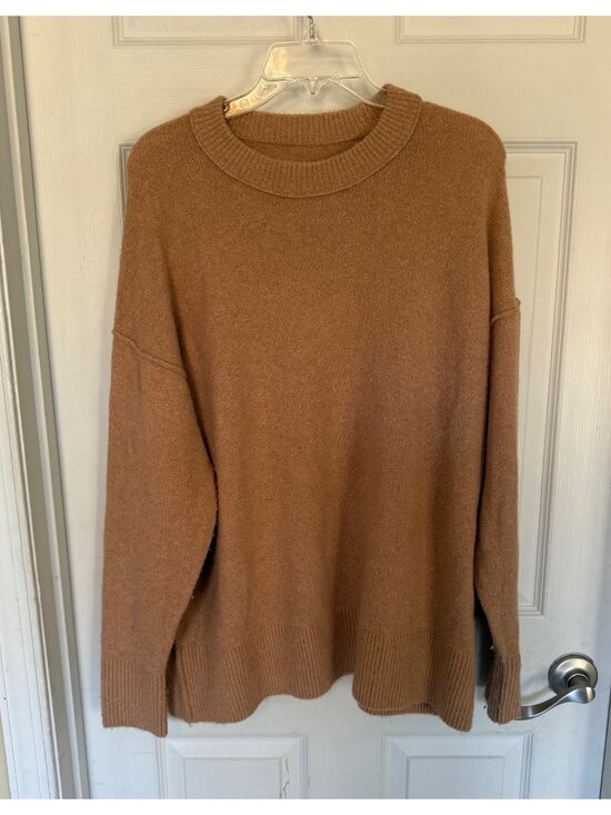 aerie Sweaters - Aerie Tan Slouchy Crewneck Long Sleeve Sweater Size Medium